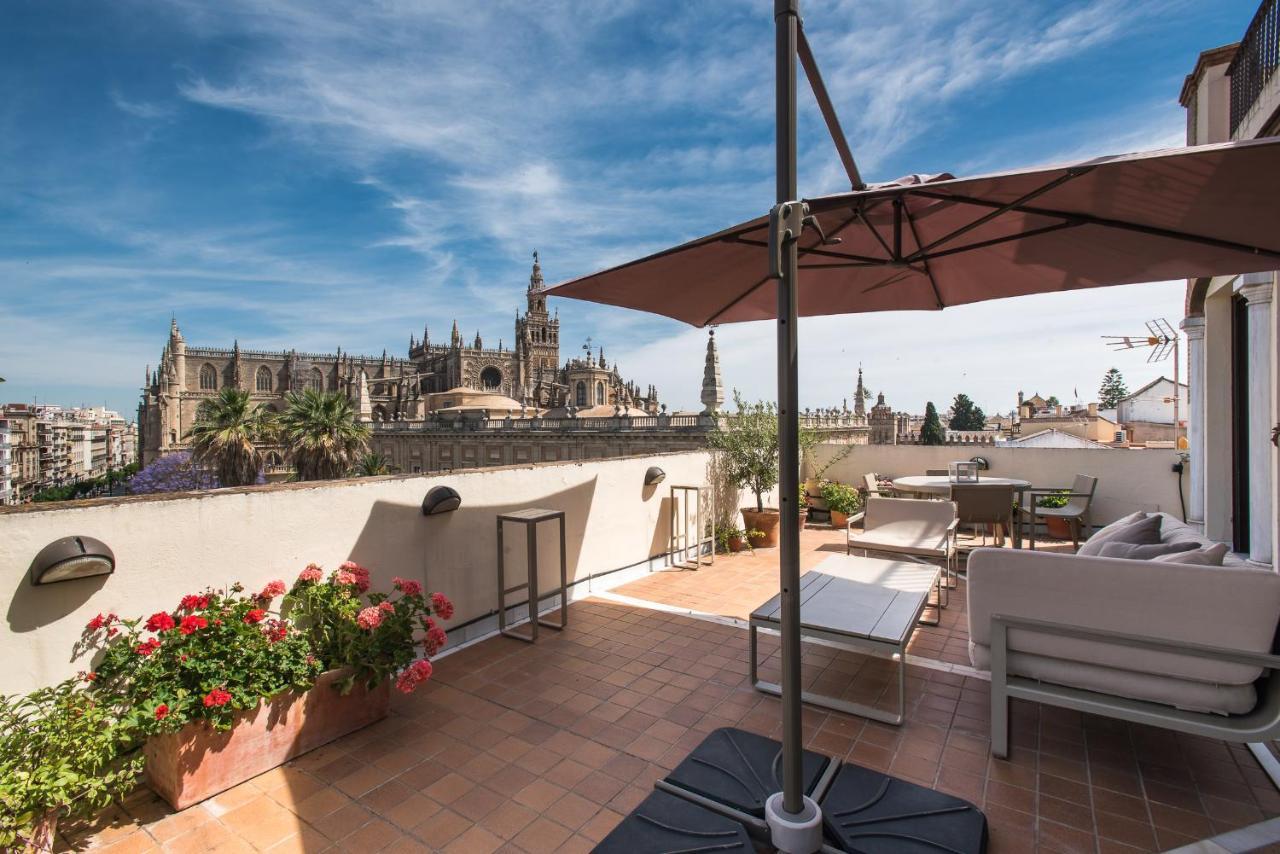 Puerta Del Leon Apartment Seville Luaran gambar