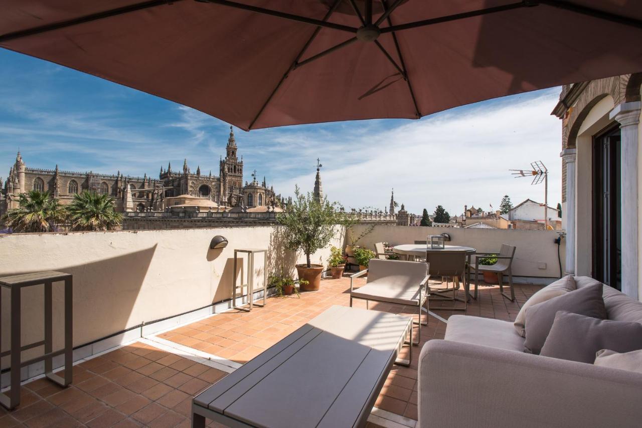 Puerta Del Leon Apartment Seville Luaran gambar