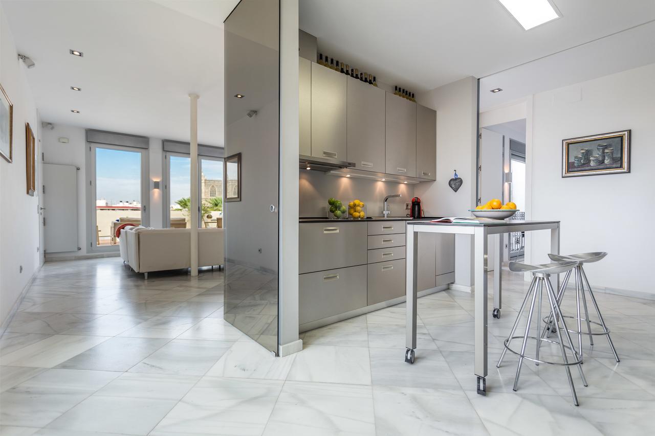 Puerta Del Leon Apartment Seville Luaran gambar